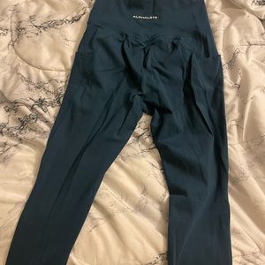 Alphalete surface pocket leggings